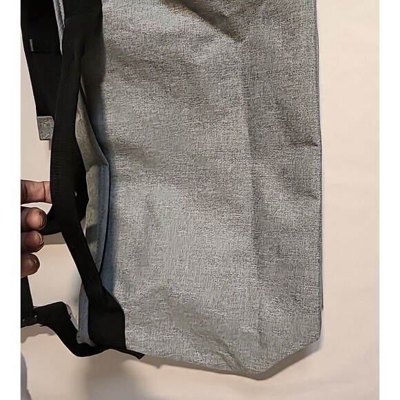 GILA River grey crossbody messenger bag. Pin Striped Liner Pink /white - Picture 12 of 12